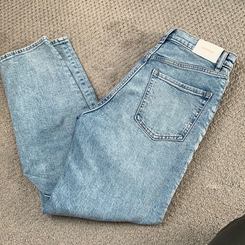 Express Mom jeans